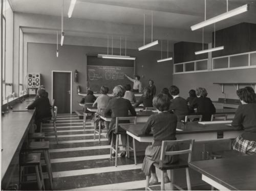 Cromwell Road School for Girls, date unknown (LG00084T). Salford Local History Library Collection