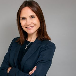 Kelly Phillips Netflix Headshot