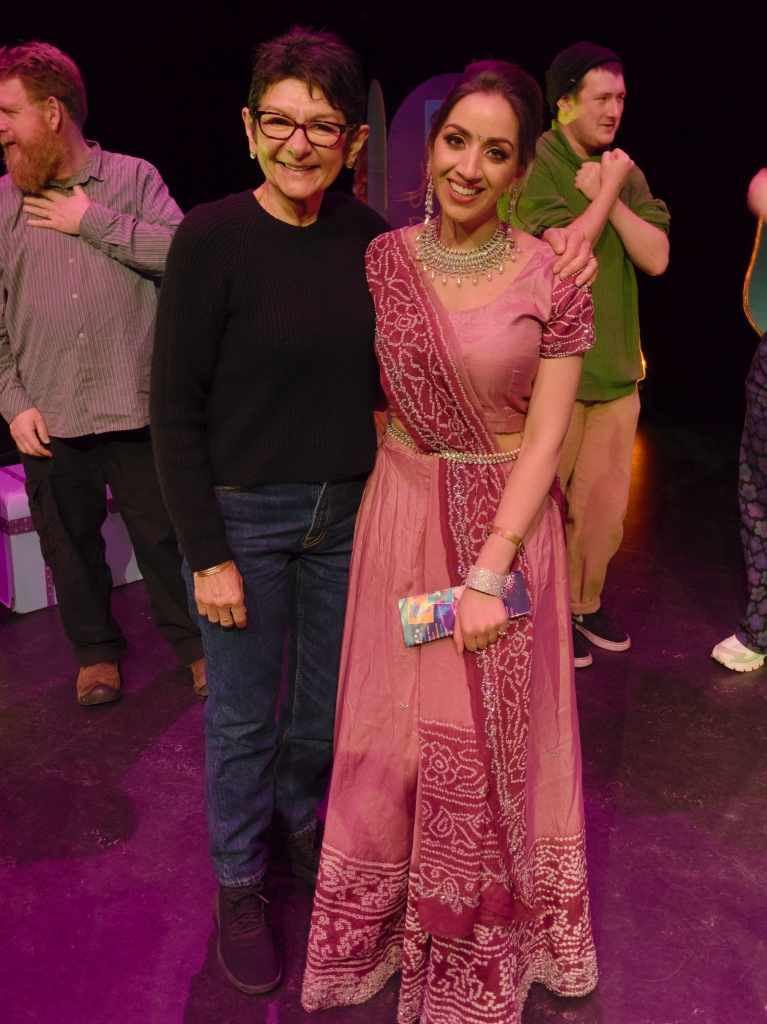 This image shows Shelley King from Coronation Street, who plays Yasmin on the cobbles next to a member of the cast in traditional Asian dress.