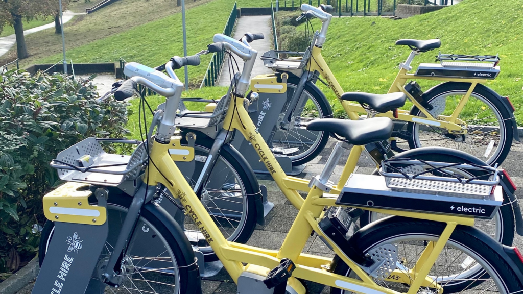 Bee Network pedal and e-bikes at Peel Park Campus